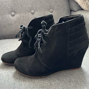 Dolce Vita Wedge Bootie - - Size 9